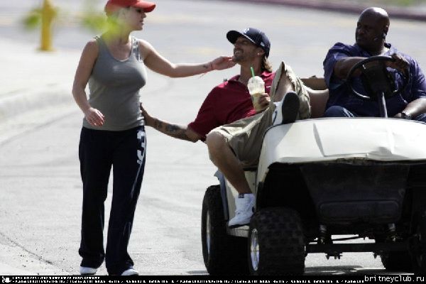 Бритни и Кевин играют в гольф 18.jpg(Бритни Спирс, Britney Spears)