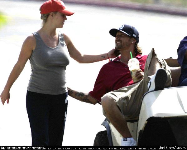 Бритни и Кевин играют в гольф 9.jpg(Бритни Спирс, Britney Spears)