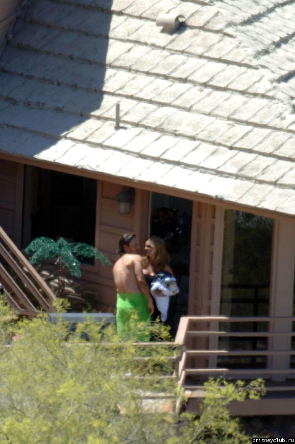 Бритни&Кевин в поисках дома в Аризоне06.jpg(Бритни Спирс, Britney Spears)
