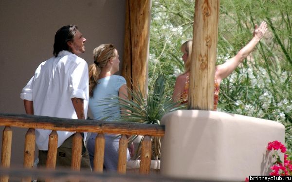 Бритни и Кевин отдыхают на своей арендованной вилле08.jpg(Бритни Спирс, Britney Spears)