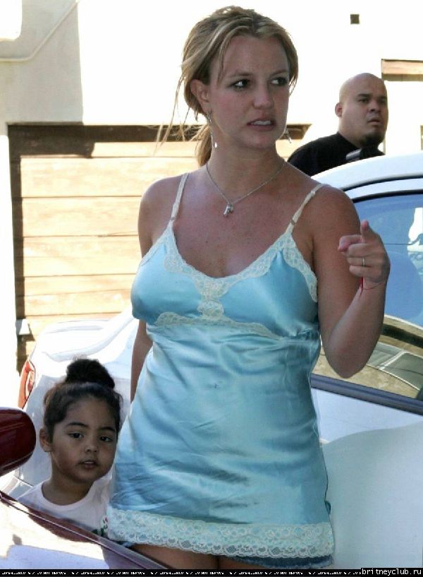 Бритни идет в больницу вместе с КориImage00035.jpg(Бритни Спирс, Britney Spears)