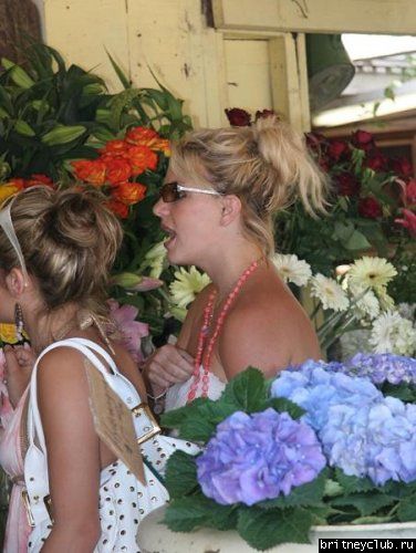 Бритни покупает цветы02.jpg(Бритни Спирс, Britney Spears)