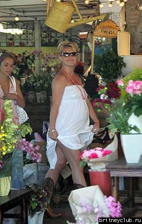 Бритни покупает цветы03.jpg(Бритни Спирс, Britney Spears)