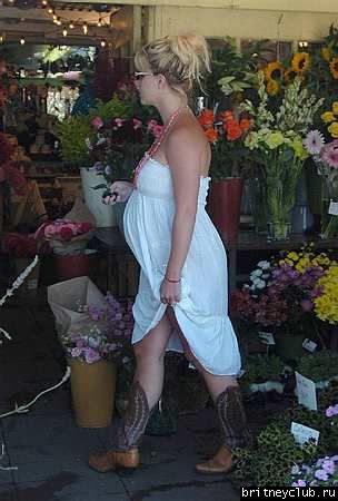 Бритни покупает цветы12.jpg(Бритни Спирс, Britney Spears)