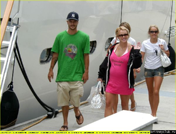 Прогулка на яхтеbritney-spears-paradise-cove15sdfjh.jpg(Бритни Спирс, Britney Spears)