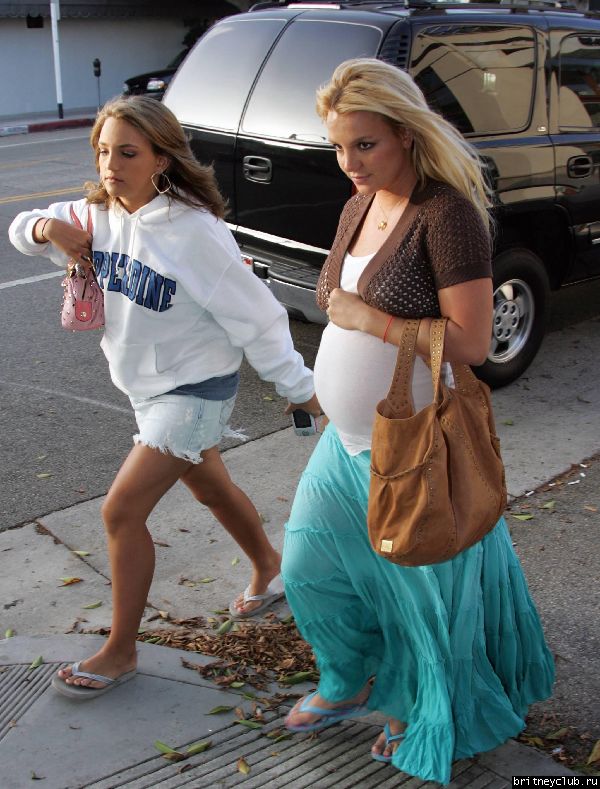 Бритни и Джеми Линн в Лос Анжелесе27.jpg(Бритни Спирс, Britney Spears)