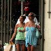 Бритни на шоппинге в Hollywood Plaza