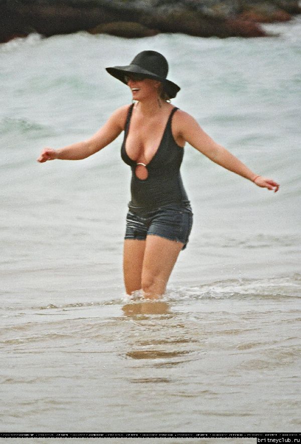 Бритни с Шоном на пляже2152365.jpg(Бритни Спирс, Britney Spears)