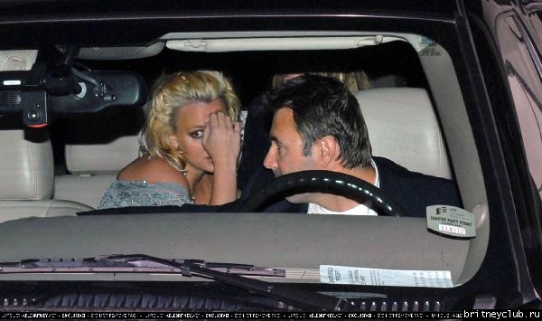 Бритни и Кевин посетили ресторан spears_35461_04.jpg(Бритни Спирс, Britney Spears)