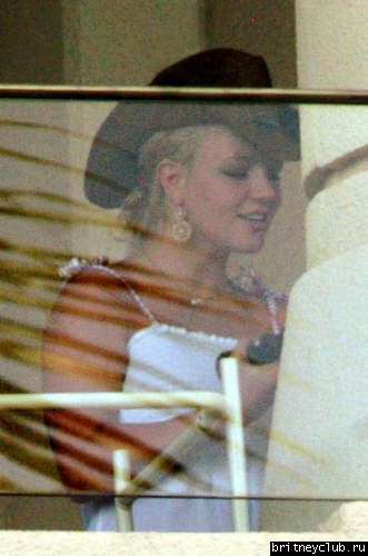 Бритни и Кевин на балконе01.jpg(Бритни Спирс, Britney Spears)