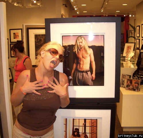 Бритни в Art Shop02.jpg(Бритни Спирс, Britney Spears)