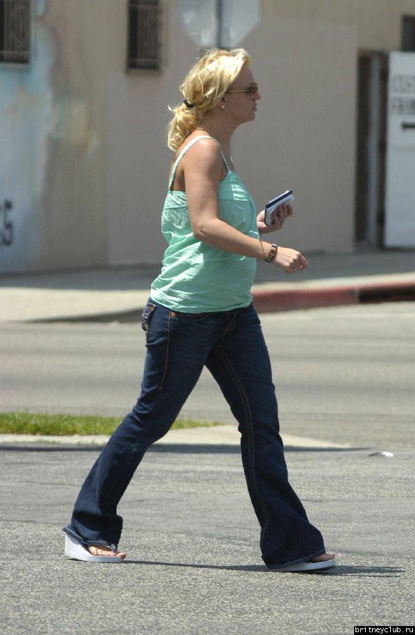 Бритни посетила ресторан Taco Bell1147168679528.jpg(Бритни Спирс, Britney Spears)