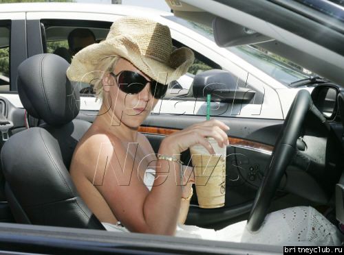 Бритни в северной части Голивудаbritney-starbucks05.jpg(Бритни Спирс, Britney Spears)