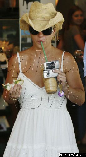 Бритни в северной части Голивудаbritney-starbucks24.jpg(Бритни Спирс, Britney Spears)