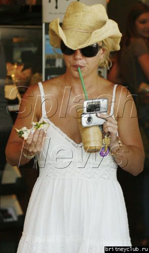 Бритни в северной части Голивудаbritney-starbucks25.jpg(Бритни Спирс, Britney Spears)