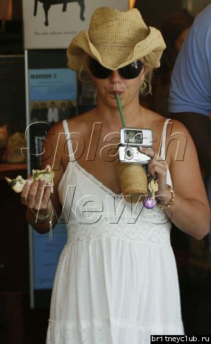 Бритни в северной части Голивудаbritney-starbucks26.jpg(Бритни Спирс, Britney Spears)