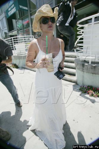 Бритни в северной части Голивудаbritney-starbucks61.jpg(Бритни Спирс, Britney Spears)