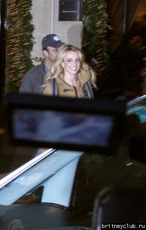 Бритни в отеле Парижаnormal_britney-spears-paris-11288-7.jpg(Бритни Спирс, Britney Spears)