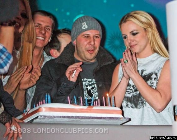 Бритни отмечает День Рождения в клубе G-A-Ynormal_n508016193_1205159_7062.jpg(Бритни Спирс, Britney Spears)
