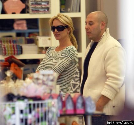 Шоппинг в магазине Kitsonnormal_124256.jpg(Бритни Спирс, Britney Spears)