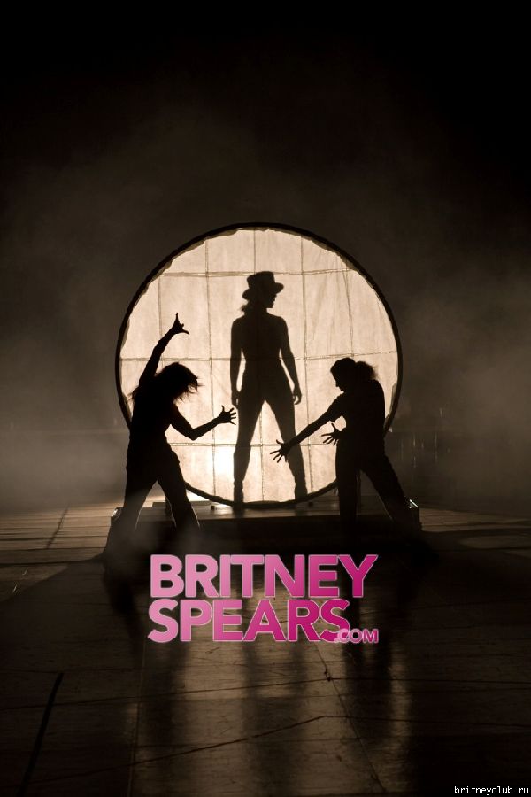 Танцевальная репетиция Бритни для тв-шоу Европыgallery_enlarged-britney-spears-promo-tour-rehearsal-pics-121008-06.jpg(Бритни Спирс, Britney Spears)