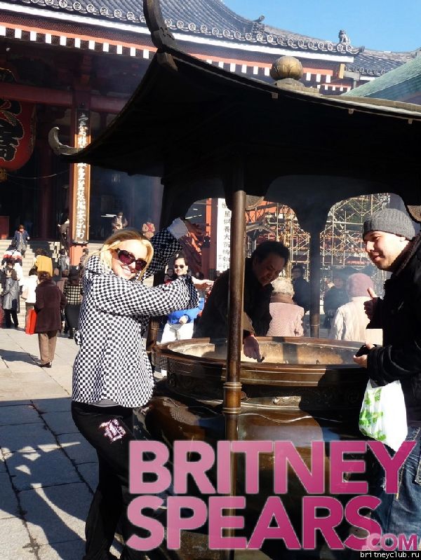 Бритни в Японии1229394156155.jpg(Бритни Спирс, Britney Spears)