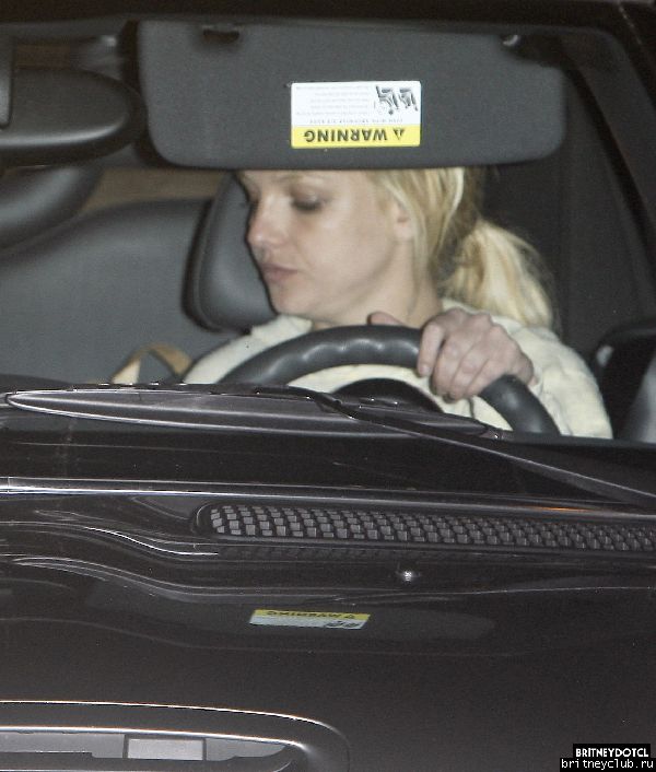 Бритни уезжает из танцевальной студии10.jpg(Бритни Спирс, Britney Spears)