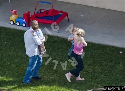 Бритни проводит время с детьми26.jpg(Бритни Спирс, Britney Spears)
