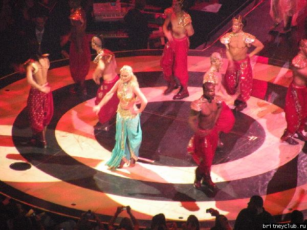 Фотографии с концерта Бритни в Хьюстоне (Фото  среднего качества)37.jpg(Бритни Спирс, Britney Spears)