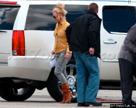Бритни в аэропорту Van Nuys04.jpg(Бритни Спирс, Britney Spears)
