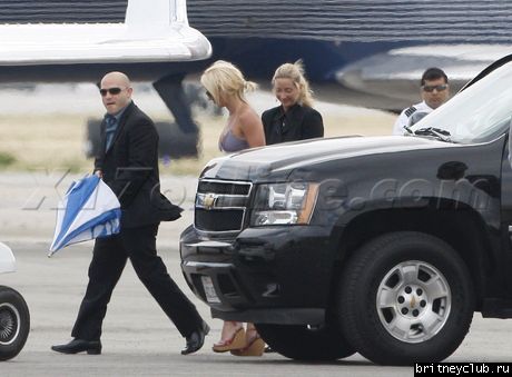 Бритни улетает из аэропорта Van Nuys11.jpg(Бритни Спирс, Britney Spears)