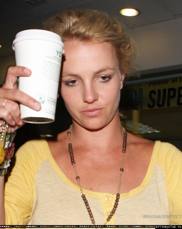 Бритни в Starbucks37.jpg(Бритни Спирс, Britney Spears)