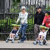 Бритни с детьми в Лондонском парке