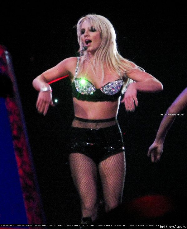 Фотографии с концерта Бритни в Лондоне 11 июня42.jpg(Бритни Спирс, Britney Spears)