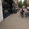 Бритни на шоппинге в районе Soho Лондона