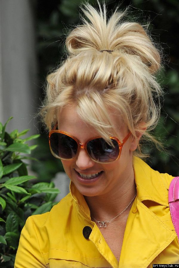 Бритни уезжает из гостиницы в Лондоне30.jpg(Бритни Спирс, Britney Spears)
