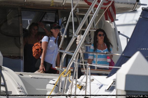 Бритни с детьми отдыхают на яхте29.jpg(Бритни Спирс, Britney Spears)