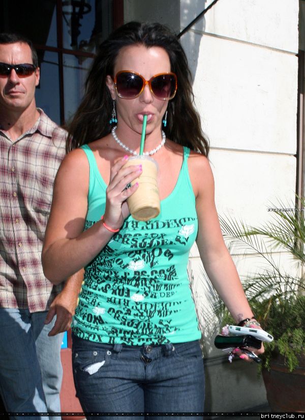 Бритни в  Starbucks 36.jpg(Бритни Спирс, Britney Spears)