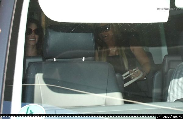 Бритни уезжает из отеля Hyatt в Берлине10.jpg(Бритни Спирс, Britney Spears)
