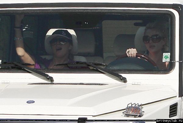 Бритни катается по Лос-Анджелесу13.jpg(Бритни Спирс, Britney Spears)