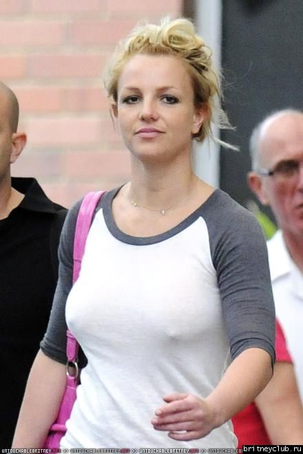 Бритни уезжает из отеля Hyatt в Перте04.jpg(Бритни Спирс, Britney Spears)