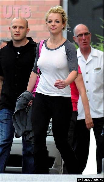 Бритни уезжает из отеля Hyatt в Перте23.jpg(Бритни Спирс, Britney Spears)