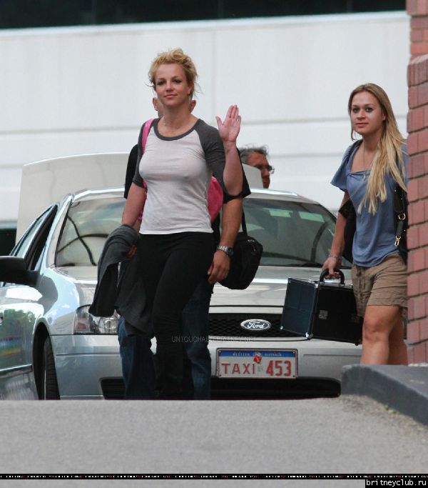 Бритни уезжает из отеля Hyatt в Перте43.jpg(Бритни Спирс, Britney Spears)