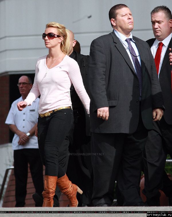 Бритни уезжает из отеля Hyatt49.jpg(Бритни Спирс, Britney Spears)