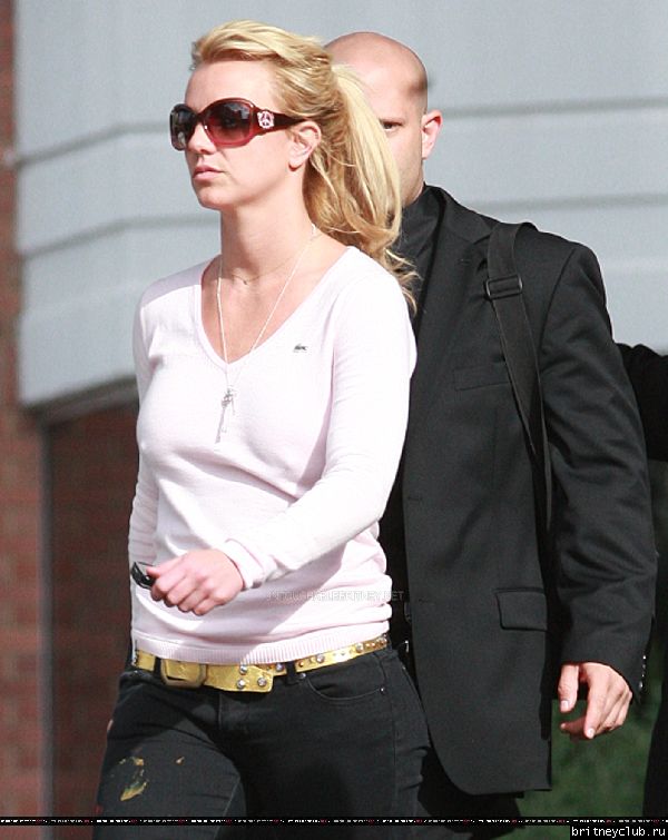 Бритни уезжает из отеля Hyatt52.jpg(Бритни Спирс, Britney Spears)