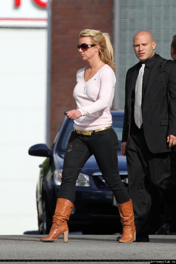 Бритни уезжает из отеля Hyatt55.jpg(Бритни Спирс, Britney Spears)