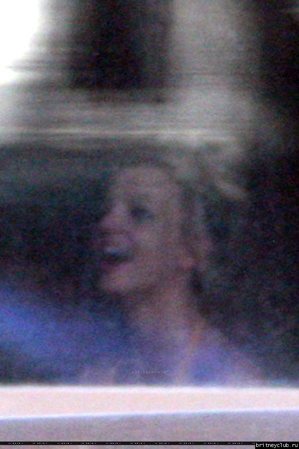 Бритни с детьми в бассеине05.jpg(Бритни Спирс, Britney Spears)