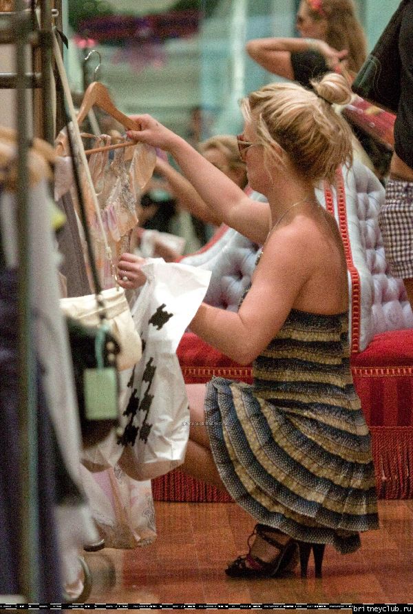 Бритни на шоппинге в Брисбене06.jpg(Бритни Спирс, Britney Spears)
