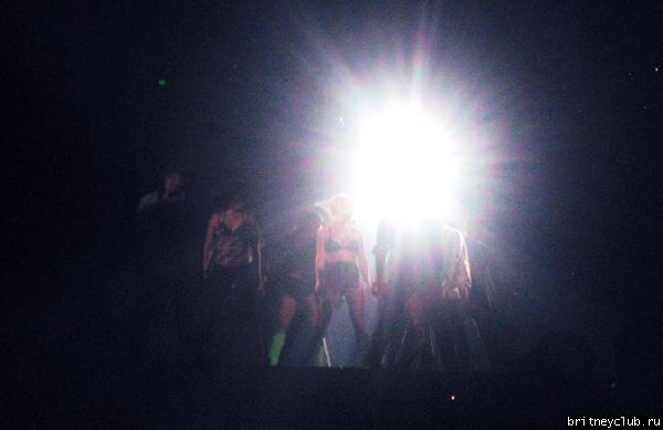 Фотографии с концерта Бритни в Брисбене 24 ноябряimg_1346_web.jpg(Бритни Спирс, Britney Spears)