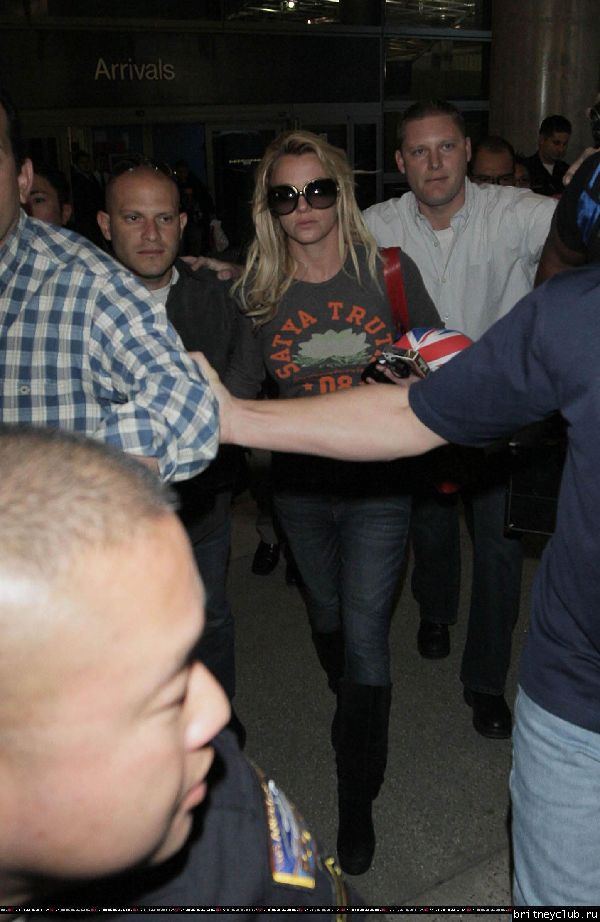Бритни в аэропорту Лос-Анджелеса57.jpg(Бритни Спирс, Britney Spears)